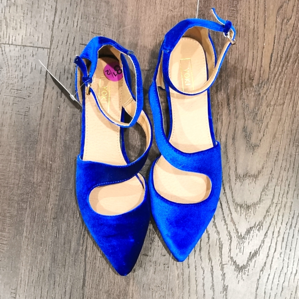 SOLD NWT Blue Velvet Flats by Yoki
